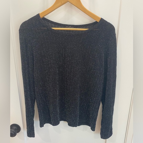 3/$12 Black sparkly long sleeve top - Picture 1 of 5